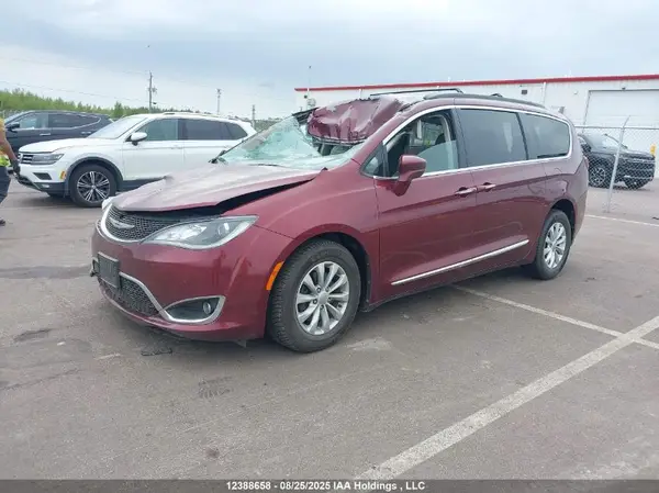 2C4RC1BG0HR595514 2017 CHRYSLER PACIFICA - Image 2