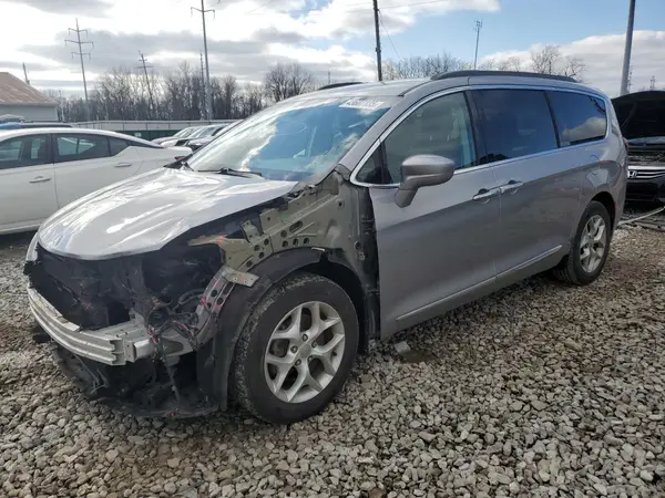 2C4RC1BG0HR598235 2017 CHRYSLER PACIFICA - Image 1