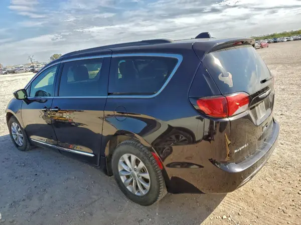2C4RC1BG0HR598249 2017 CHRYSLER PACIFICA - Image 2