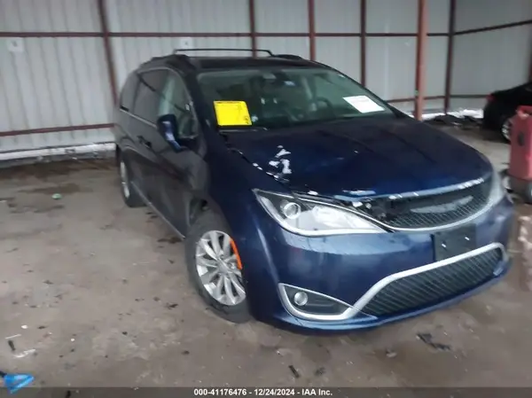 2C4RC1BG0HR599630 2017 CHRYSLER PACIFICA - Image 1