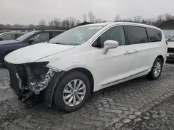 2C4RC1BG0HR608228 2017 CHRYSLER PACIFICA