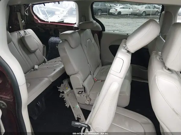 2C4RC1BG0HR608259 2017 CHRYSLER PACIFICA - Image 8