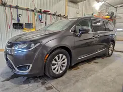 2C4RC1BG0HR613557 2017 CHRYSLER PACIFICA