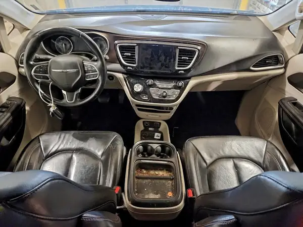 2C4RC1BG0HR613557 2017 CHRYSLER PACIFICA - Image 8