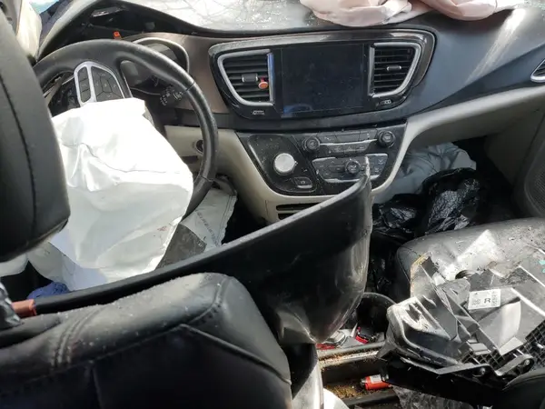 2C4RC1BG0HR620993 2017 CHRYSLER PACIFICA - Image 8
