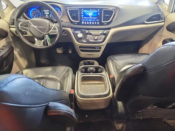 2C4RC1BG0HR634165 2017 CHRYSLER PACIFICA - Image 8