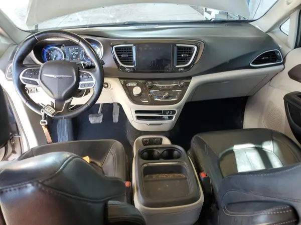 2C4RC1BG0HR635476 2017 CHRYSLER PACIFICA - Image 8