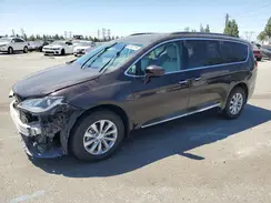 2C4RC1BG0HR635672 2017 CHRYSLER PACIFICA