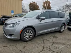 2C4RC1BG0HR636384 2017 CHRYSLER PACIFICA