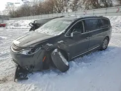 2C4RC1BG0HR654142 2017 CHRYSLER PACIFICA