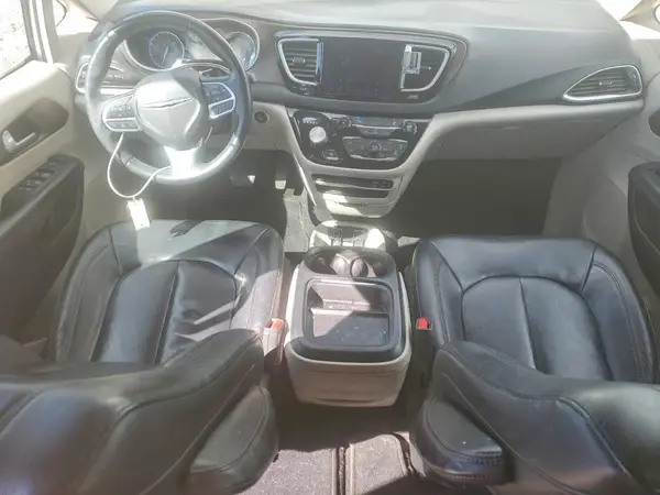 2C4RC1BG0HR670776 2017 CHRYSLER PACIFICA - Image 8