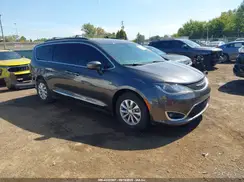 2C4RC1BG0HR683348 2017 CHRYSLER PACIFICA