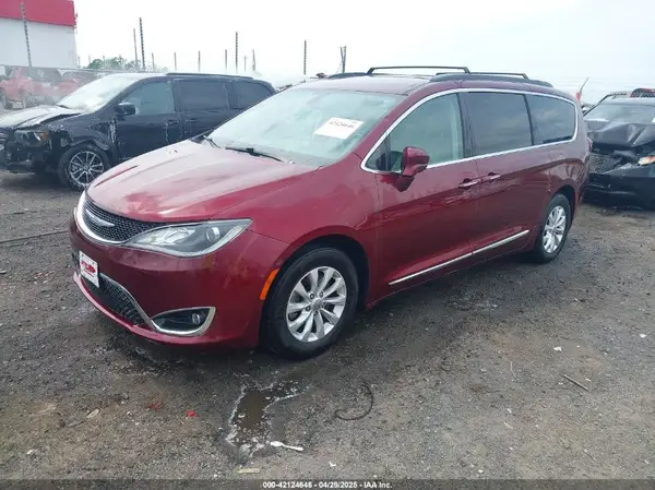 2C4RC1BG0HR702383 2017 CHRYSLER PACIFICA - Image 2