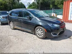 2C4RC1BG0HR704327 2017 CHRYSLER PACIFICA