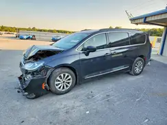 2C4RC1BG0HR704652 2017 CHRYSLER PACIFICA