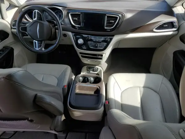 2C4RC1BG0HR720009 2017 CHRYSLER PACIFICA - Image 8