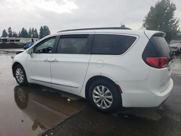2C4RC1BG0HR720608 2017 CHRYSLER PACIFICA - Image 2