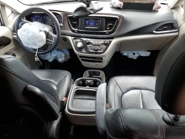2C4RC1BG0HR745332 2017 CHRYSLER PACIFICA - Image 8