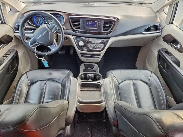 2C4RC1BG0HR747288 2017 CHRYSLER PACIFICA - Image 8