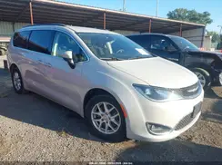 2C4RC1BG0HR752958 2017 CHRYSLER PACIFICA