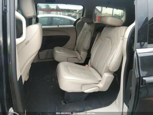 2C4RC1BG0HR757335 2017 CHRYSLER PACIFICA - Image 8