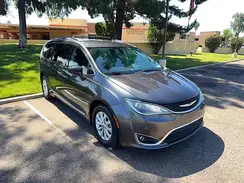 2C4RC1BG0HR764785 2017 CHRYSLER PACIFICA