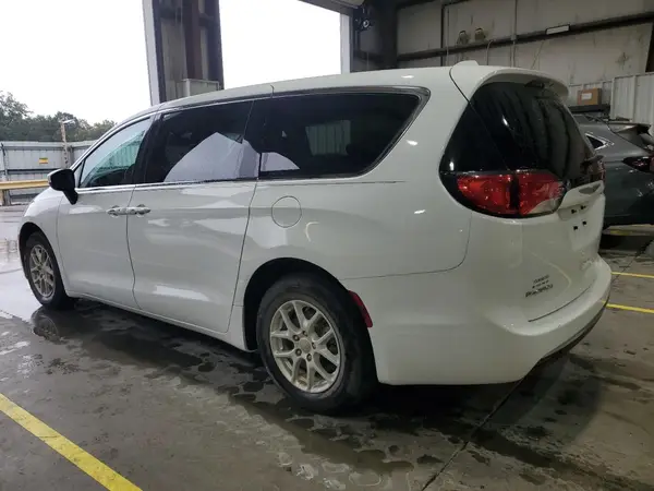 2C4RC1BG0HR770019 2017 CHRYSLER PACIFICA - Image 2