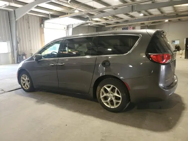 2C4RC1BG0HR777536 2017 CHRYSLER PACIFICA - Image 2