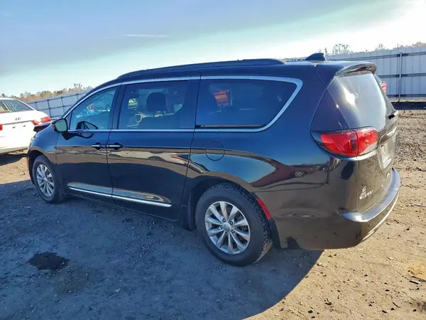 2C4RC1BG0HR778153 2017 CHRYSLER PACIFICA - Image 2