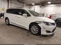 2C4RC1BG0HR794191 2017 CHRYSLER PACIFICA
