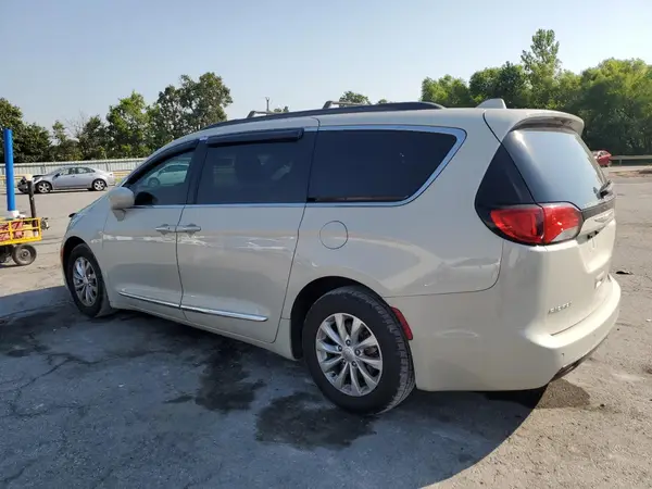 2C4RC1BG0HR794434 2017 CHRYSLER PACIFICA - Image 2