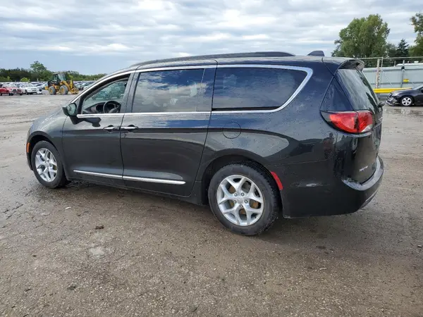 2C4RC1BG0HR794725 2017 CHRYSLER PACIFICA - Image 2