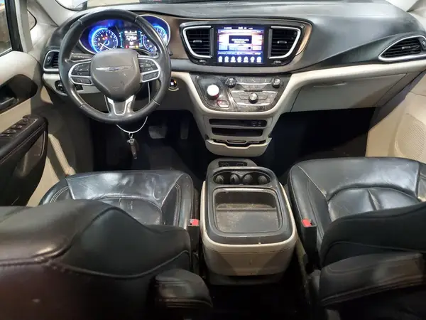 2C4RC1BG0HR794773 2017 CHRYSLER PACIFICA - Image 8