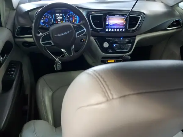 2C4RC1BG0HR795129 2017 CHRYSLER PACIFICA - Image 8