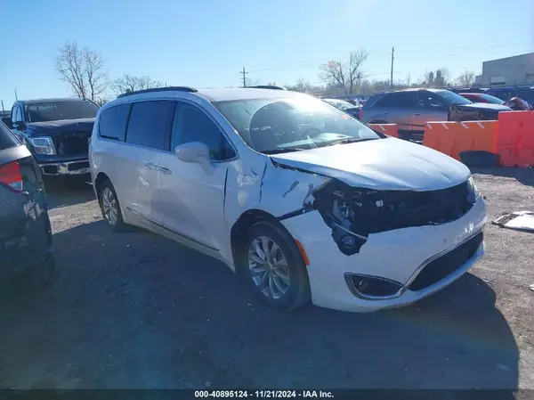 2C4RC1BG0HR802998 2017 CHRYSLER PACIFICA - Image 1