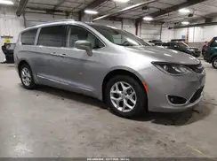 2C4RC1BG0HR809921 2017 CHRYSLER PACIFICA