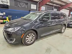 2C4RC1BG0HR810647 2017 CHRYSLER PACIFICA