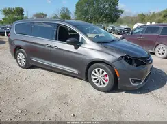 2C4RC1BG0HR810664 2017 CHRYSLER PACIFICA