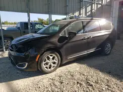 2C4RC1BG0HR821020 2017 CHRYSLER PACIFICA