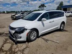 2C4RC1BG0HR821633 2017 CHRYSLER PACIFICA