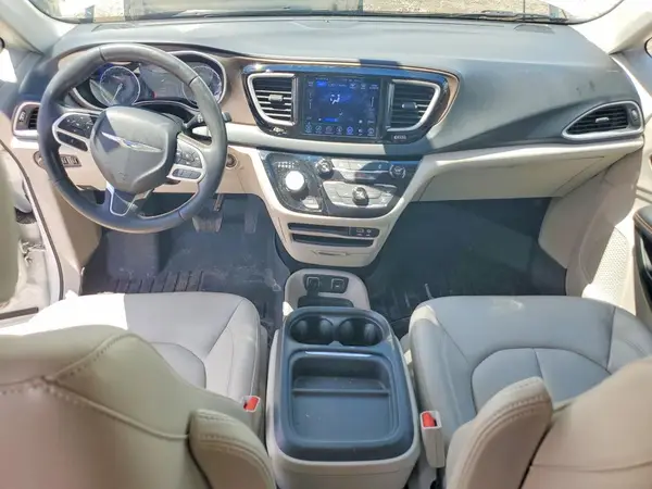2C4RC1BG0HR821633 2017 CHRYSLER PACIFICA - Image 8