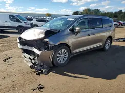 2C4RC1BG0HR821826 2017 CHRYSLER PACIFICA