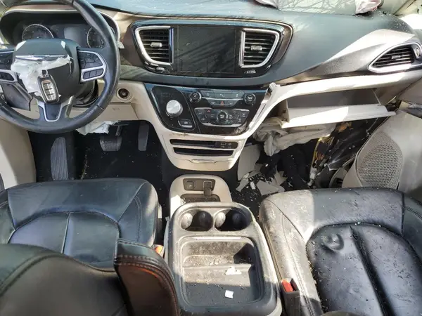 2C4RC1BG0HR823785 2017 CHRYSLER PACIFICA - Image 8