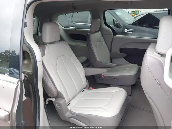 2C4RC1BG0HR824161 2017 CHRYSLER PACIFICA - Image 8