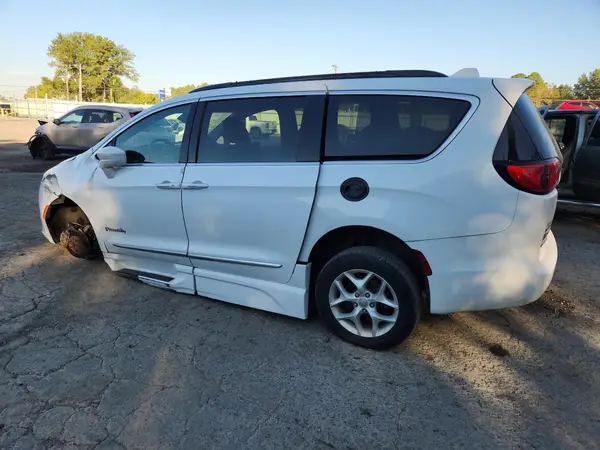 2C4RC1BG0HR831322 2017 CHRYSLER PACIFICA - Image 2