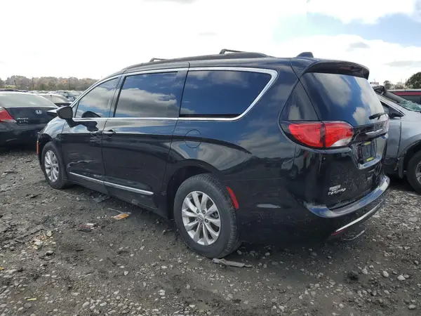2C4RC1BG0HR831904 2017 CHRYSLER PACIFICA - Image 2