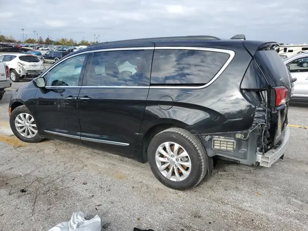 2C4RC1BG0HR832261 2017 CHRYSLER PACIFICA - Image 2