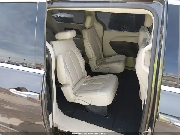 2C4RC1BG0HR835466 2017 CHRYSLER PACIFICA - Image 8