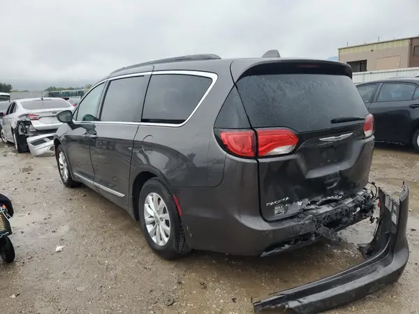 2C4RC1BG0HR854678 2017 CHRYSLER PACIFICA - Image 2