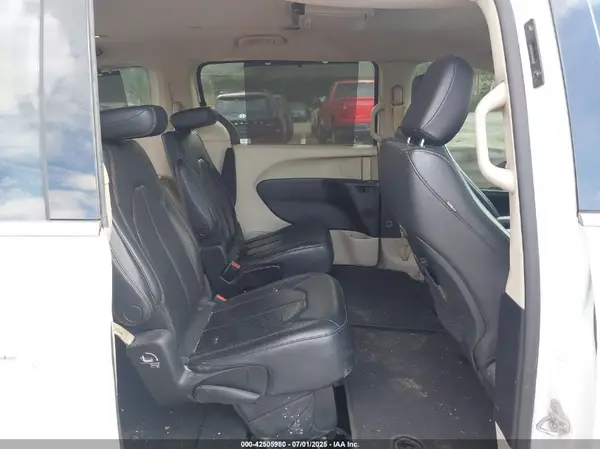 2C4RC1BG0JR101318 2018 CHRYSLER PACIFICA - Image 8
